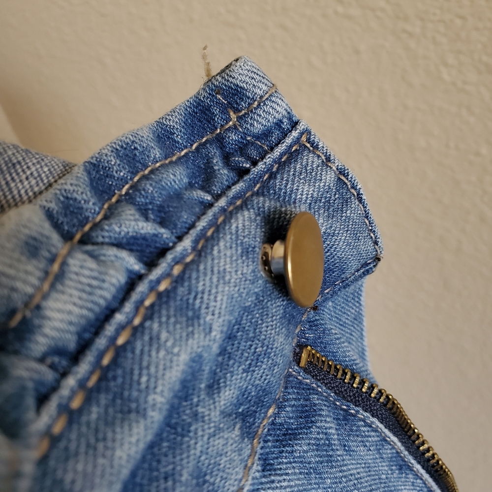 Paperbag Jeans from ASOS - Picture 2 of 4